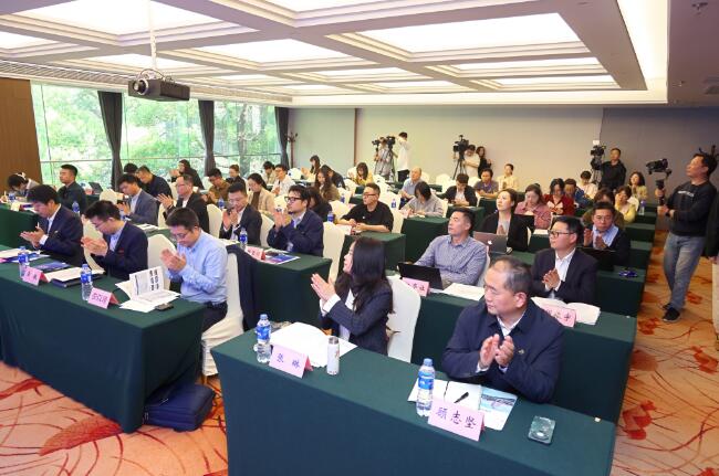 是什么“黑科技”让记者流连忘返?全国30余家主流媒体走进91在线
是什么“黑科技”让记者流连忘返?全国30余家主流媒体走进91在线
